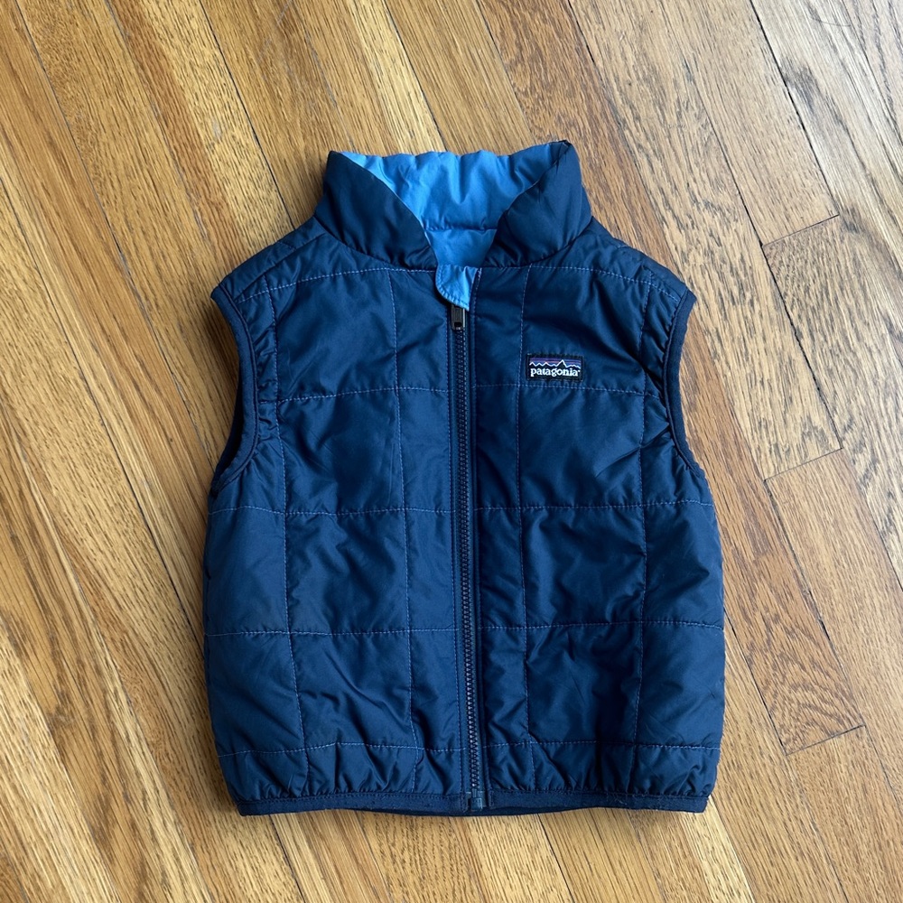 Reversible Patagonia Kids' Navy Quilted Vest EUC